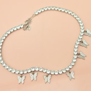 Chunky 18K White Gold Butterfly Charm Chok…